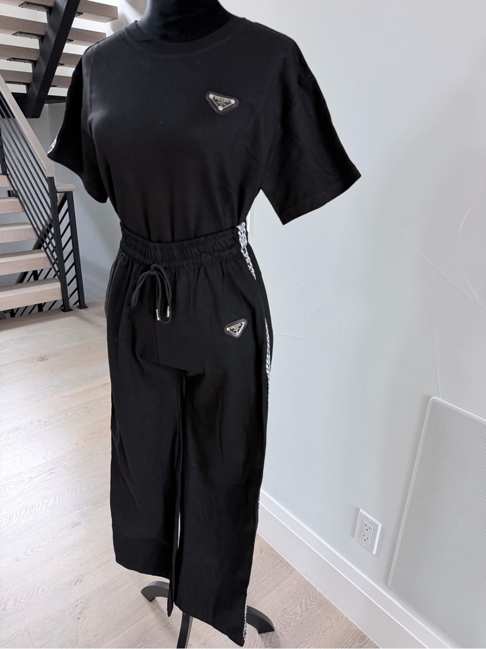 Black Wide-Leg Pants and matching Tee Set size S - Picture 9 of 11